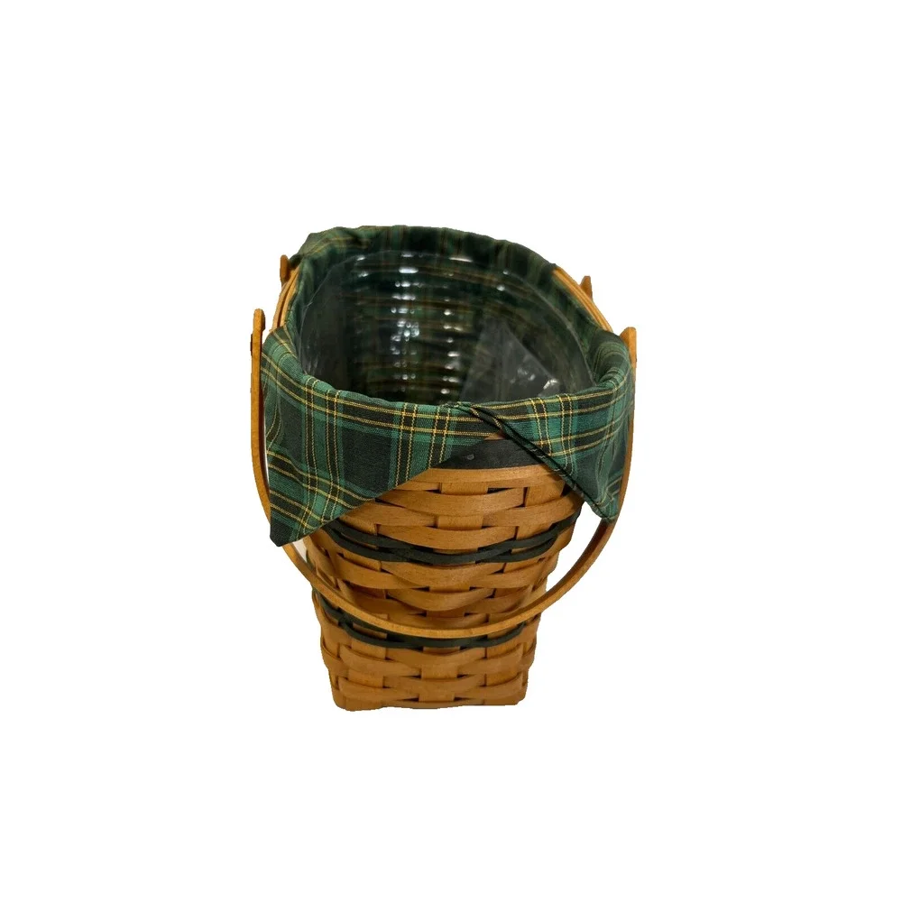 1997 Longaberger Fellowship Basket w/Plaid Liner 12.5
